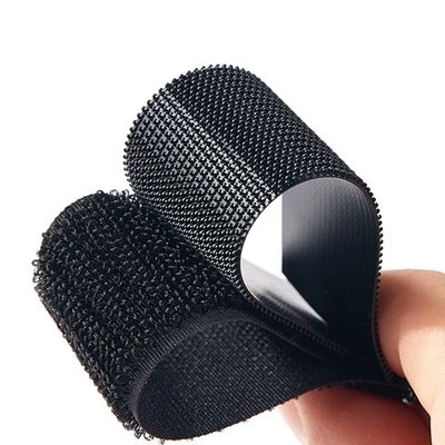 다양한 산업 응용 분야에 적합한 OEM 옵션 수용 가능한 재사용 가능한 투명 플라스틱 벨크로 스트랩